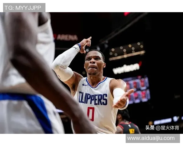 拉塞尔威斯布鲁克的传奇旅程与篮球生涯的辉煌瞬间